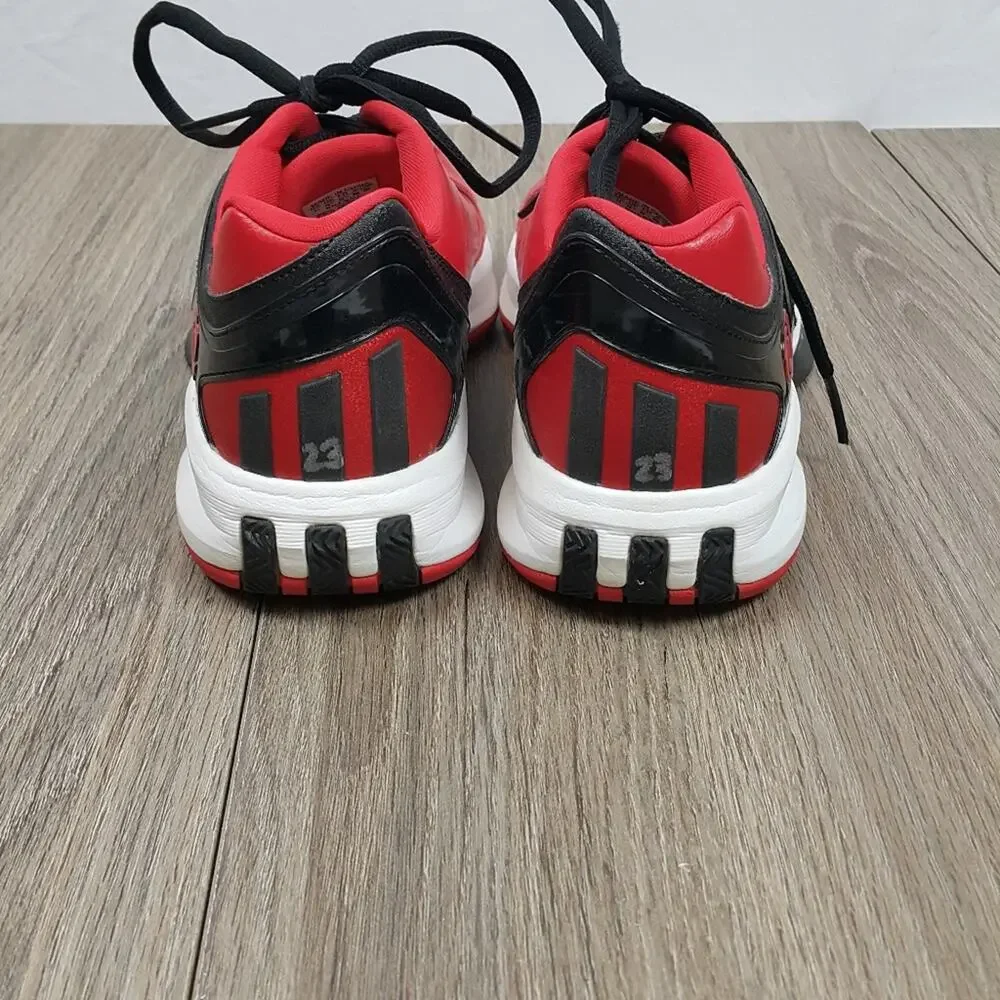 Adidas Red and black ‎ D Rose sz 11 like new